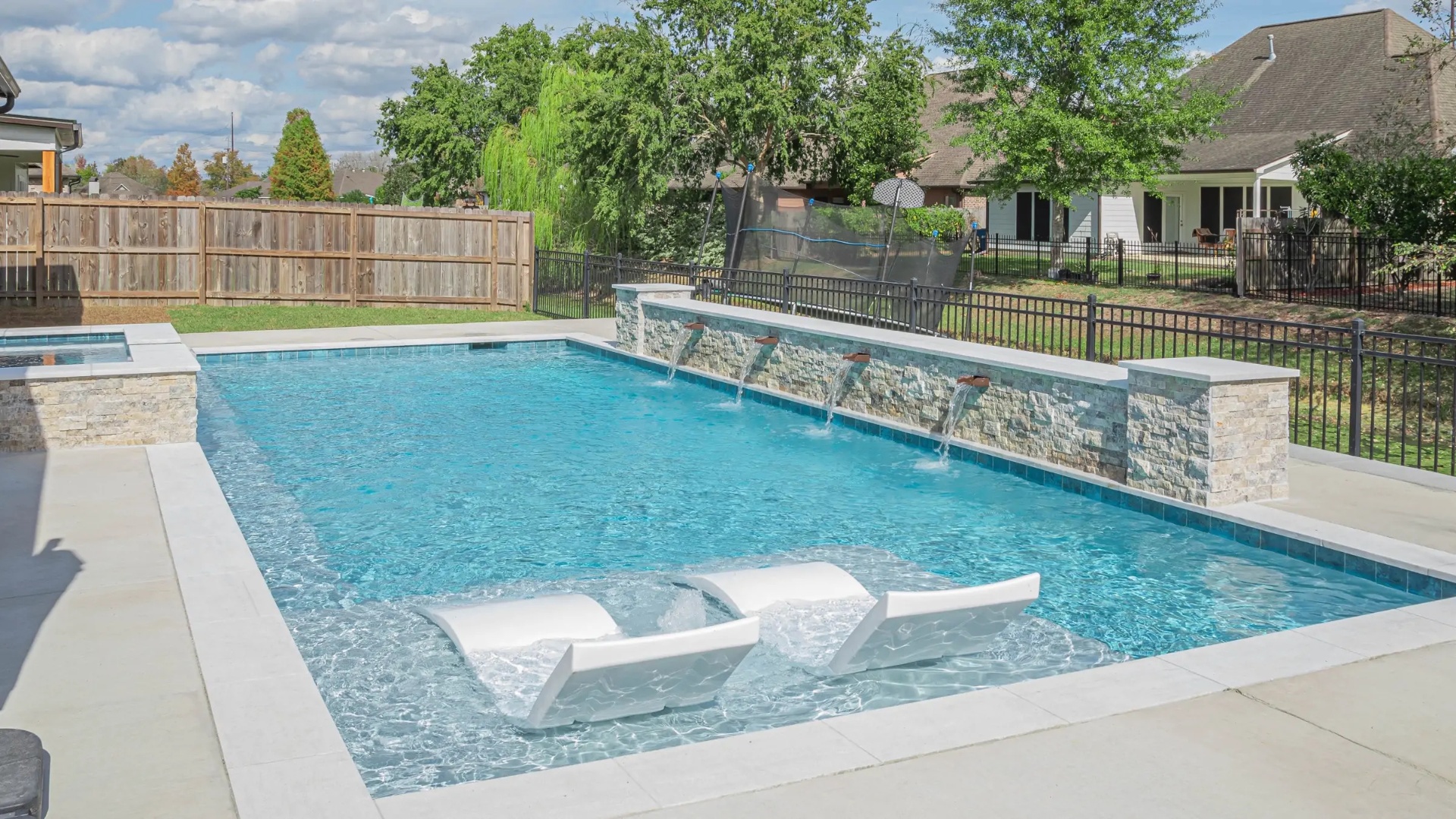 Custom Gunite Swimming Pools